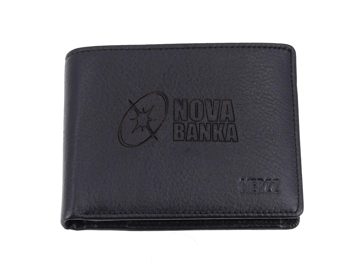 Crni kožni novčanik s utisnutim logom firme