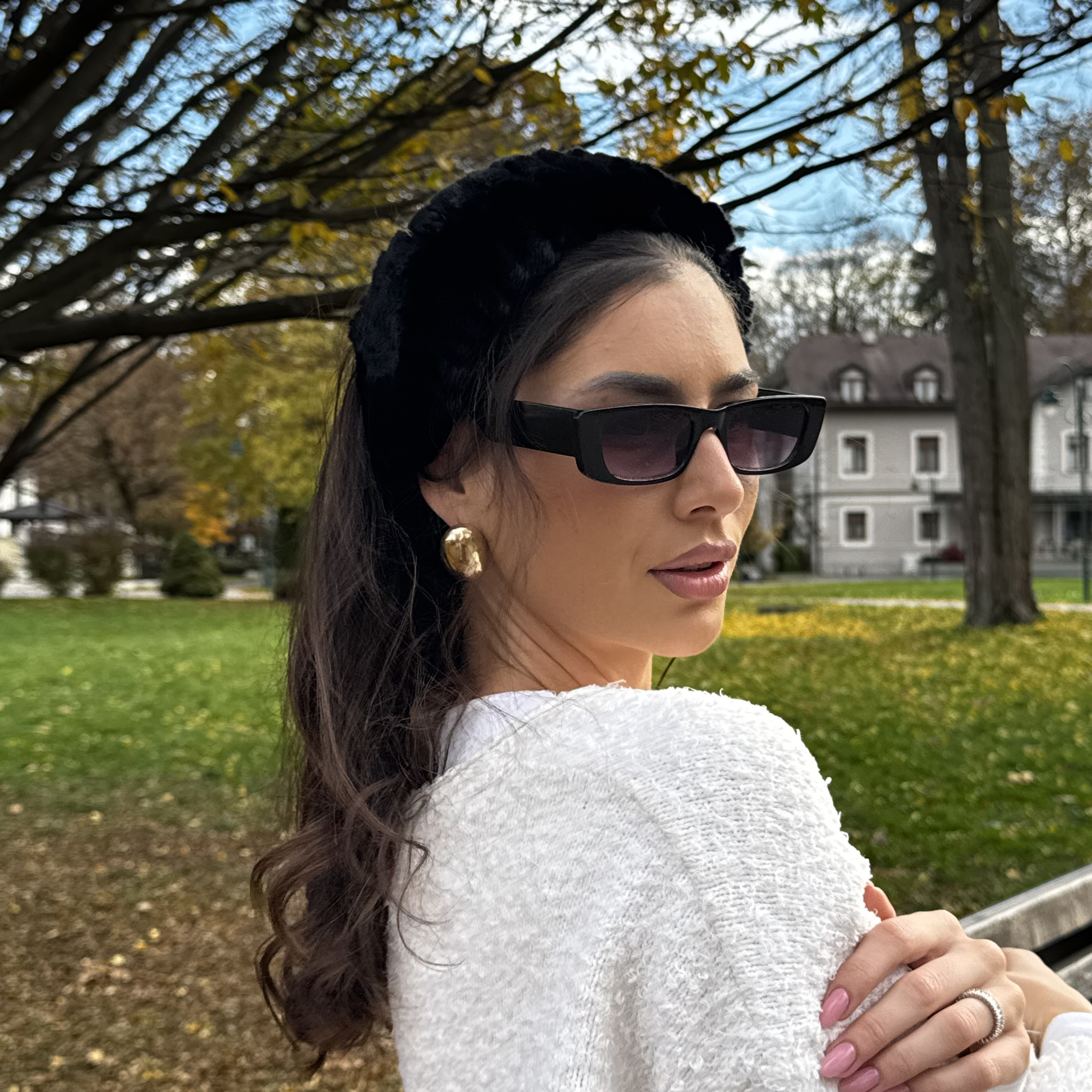 Krznena traka za uši